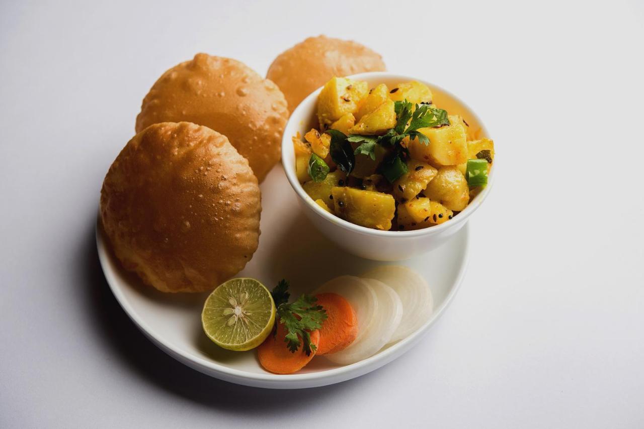 Spot On Sharma'S Kitchen & Home Stay Bajaura Exteriör bild