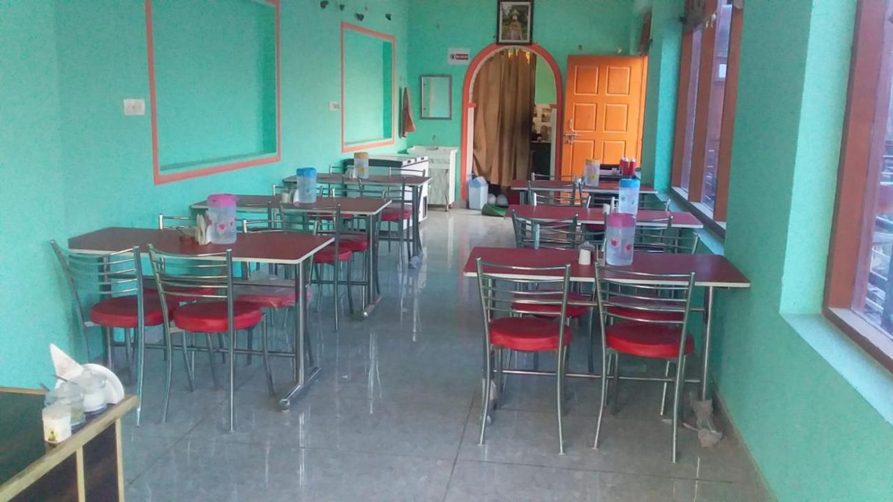 Spot On Sharma'S Kitchen & Home Stay Bajaura Exteriör bild
